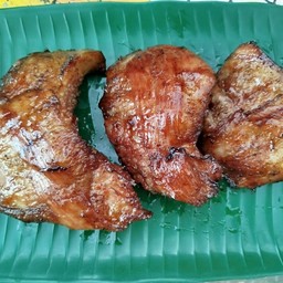 ยำหมูย่าง