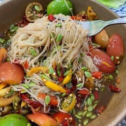 Papaya Salad with Khanom Jeen Noodles