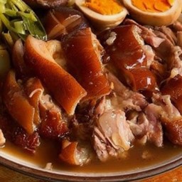 ขาหมูเปล่า  ชุดกับแกล้ม   (ปกติรวม)