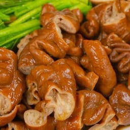 ไส้หมูพะโล้ เป็นกับ