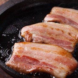 เบคอนย่าง (Grill Bacon)