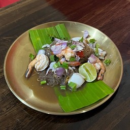 ยำวุ้นเส้นทะเล