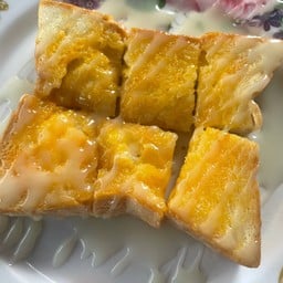 ร้านอาหารตามสั่งป้าน้อย ซ.รร พรหมา