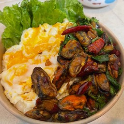 กะเพราหอยแมลงภู่