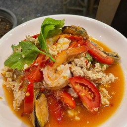 ยำวุ้นเส้นหมูสับ+ทะเล