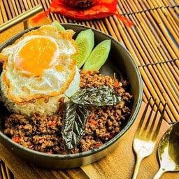 กะเพรา-เนื้อโคขุนบด