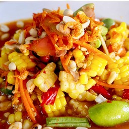 ตำข้าวโพดไข่เค็ม