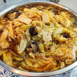 กะหล่ำปลีต้มเห็ดหอมเต้าหู้