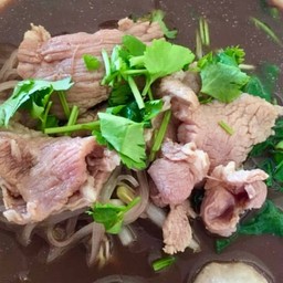 ก๋วยเตี๋ยวหมูสด