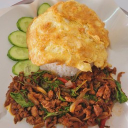 กะเพราหมูสับ ไข่เจียว