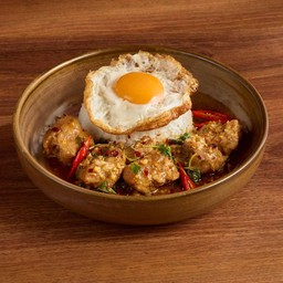 ข้าวกะเพราหมูตุ๋น