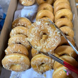 โดนัท อัลมอนด์