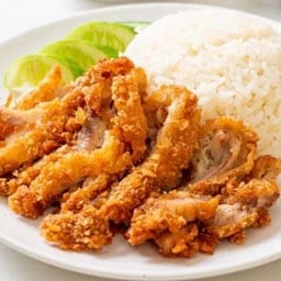 ข้าวมันไก่ทอดพิเศษ