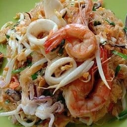 ผัดไทยทะเล