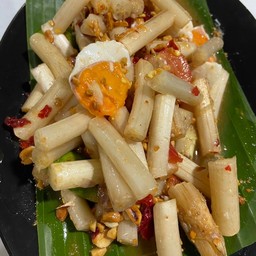 ตำไทยหลดบัวไข่เค็ม