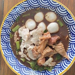 ลวกจิ้มรวมหมู
