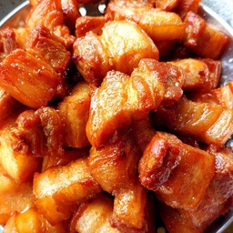 หมูสามชั้นทอดน้ำปลา