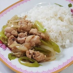 ผัดพริกหยวกหมู