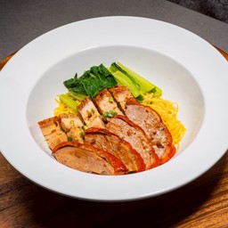 บะหมี่เป็ดหมูกรอบ