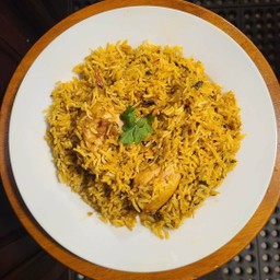 ข้าวหมกไก่ดั้งเดิม ใช้ข้าวบาสมาติ