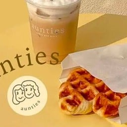 มอคค่าเย็น 22 oz + Croffle Nutella ครอฟเฟิลนูเลลา
