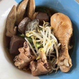 เตี๋ยวไก่บุฟเฟ่ต์ ศาลาดอน