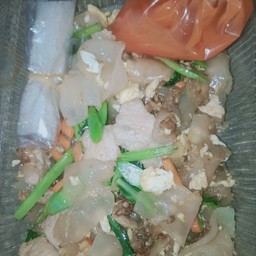 ผัดซีอิ้วเส้นใหญ่