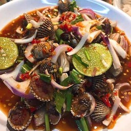 ยำหอยแคลง