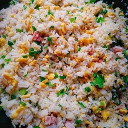 ข้าวผัดปูอัด