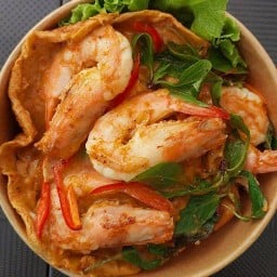 ข้าวไก่กรอบซอสน้ำปลา ครัวแม่ญา(Yayaa shop)