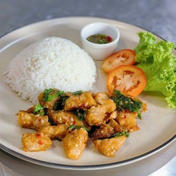 ข้าวกะเพราหมูกรอบ