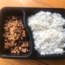 หมูสับผัดกระเทียม