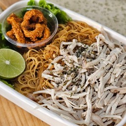 หมี่คลุกไก่ฉีกสูตรแซ่บ+หมูกระจกโครตแซ่บ