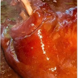 ขาหมู  ยกขา กลับบ้าน เมียหลวง