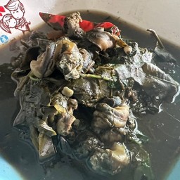 แกงขี้เหล็กใส่หอยขม