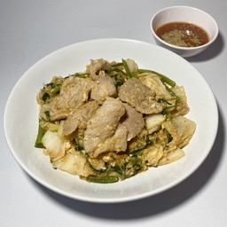 [อร่อยซ่ากับโค้ก] สุกี้แห้งหมู +  โค้ก ไม่มีน้ำตาล (ขวด)