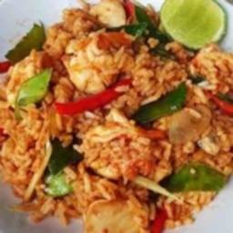 ข้าวผัดต้มยำ