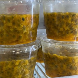 ผลไม้พร้อมทาน เสาวรส