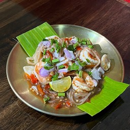 ยำเส้นเล็กทะเล