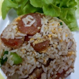 ข้าวผัดกุนเชียงไก่