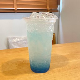 บลูลิ้นจี่โซดา