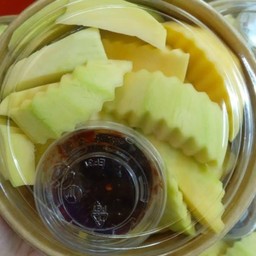 มะม่วงเปรี้ยว+พริกเกลือ