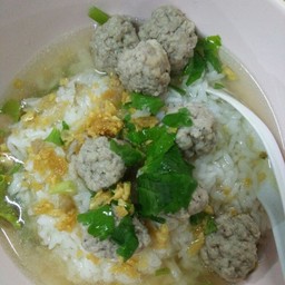 ข้าวต้มหมูสับ