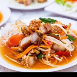 ตำไทยหมูกรอบ