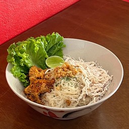 เส้นหมี่ไก่ฉีก