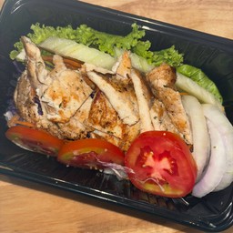 สลัดไก่ย่าง