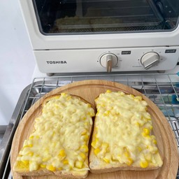 ขนมปังปิ้ง (เนย)