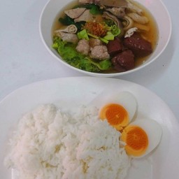 ข้าว+ต้มเลือดหมู+ไข่ต้ม