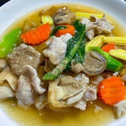 ราดหน้าไก่