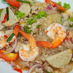 ยำวุ้นเส้นทะเล